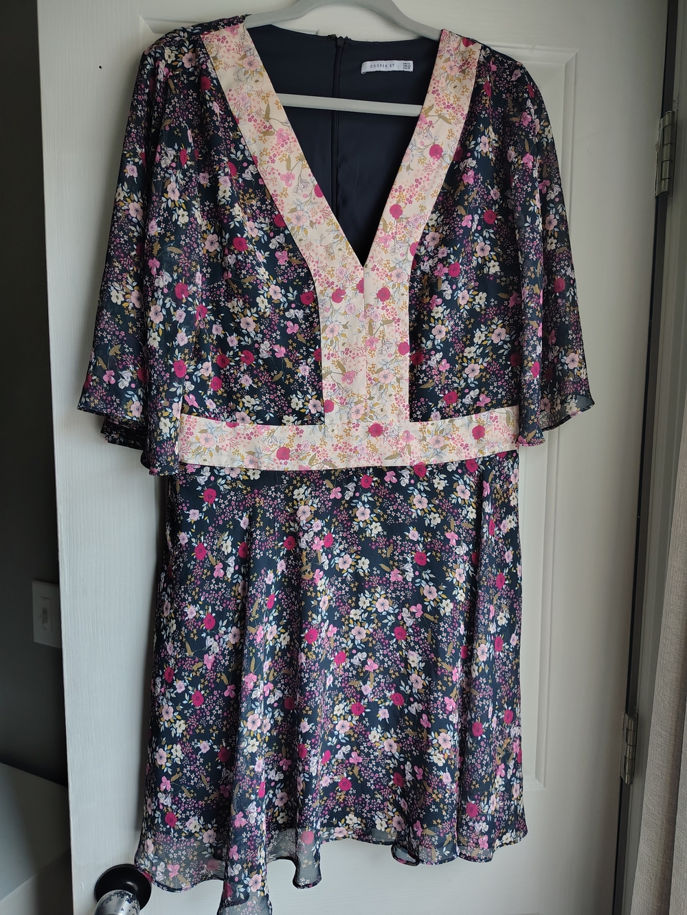 Floral V-Neck Mini Dress with Contrast Trim
